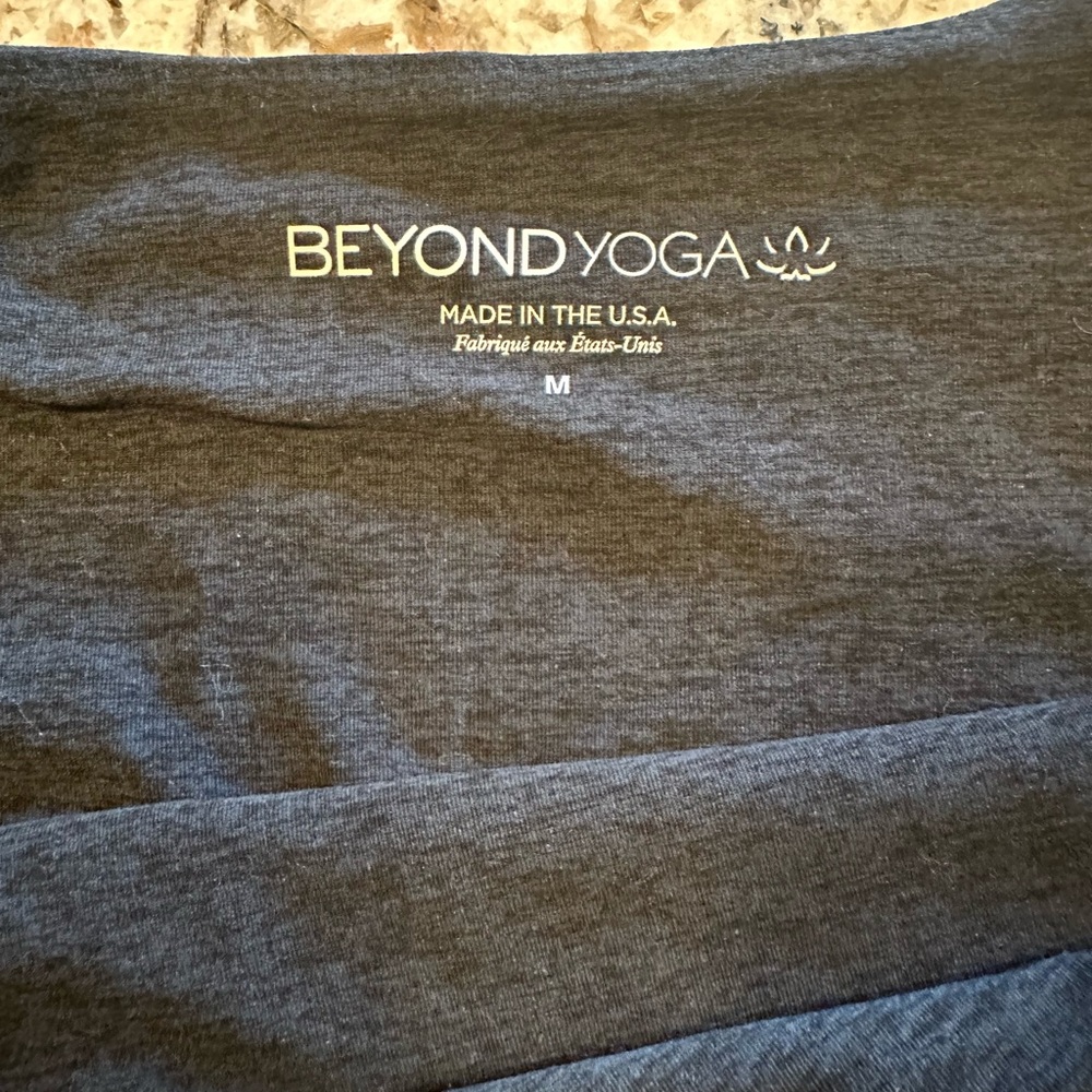 Beyond yoga top Medium